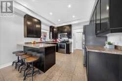6 WHITE CRESCENT | Barrie Ontario | Slide Image Eight
