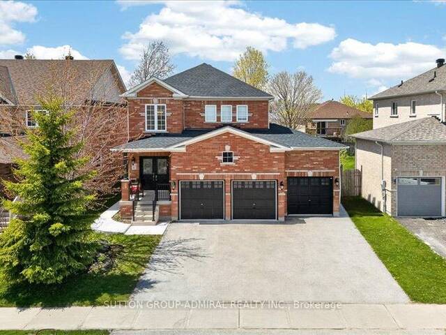 6 WHITE CRESCENT Barrie Ontario, L4N 7M1 - 6 Bedrooms Home For Sale