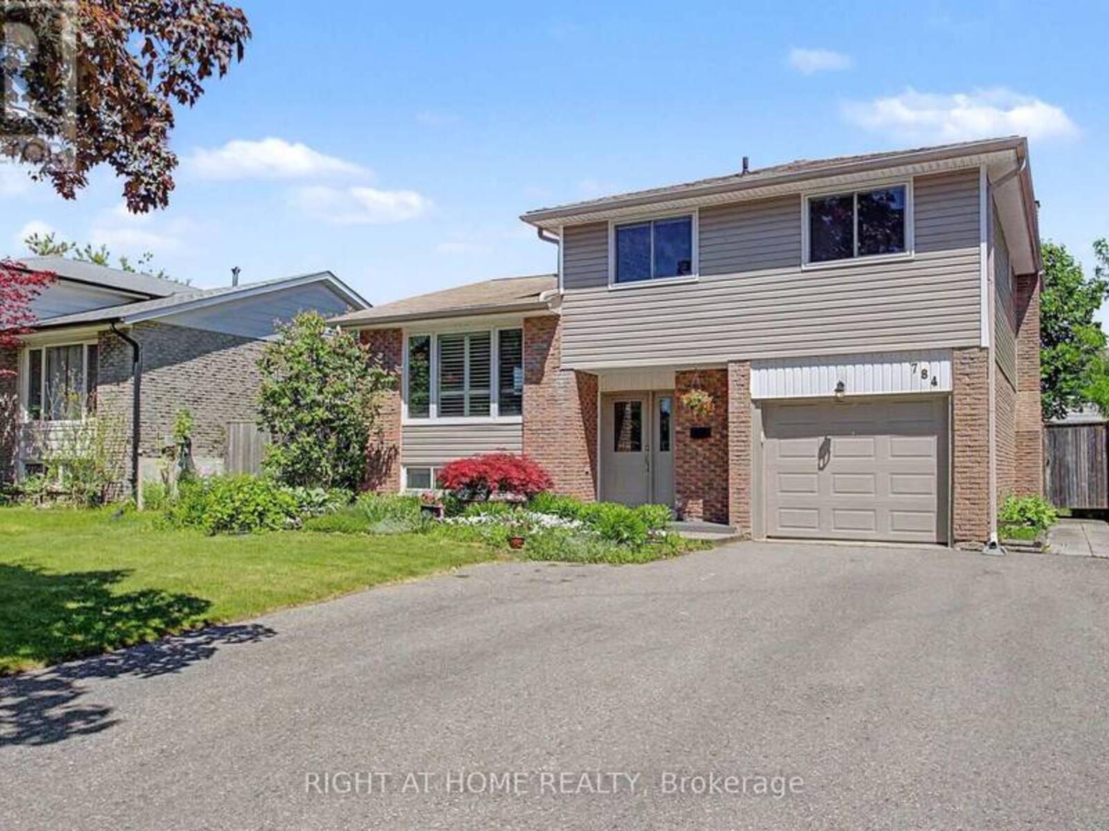 784 RODNEY COURT, Oshawa, Ontario L1G 6V7