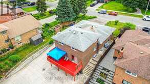 56 GATESVIEW AVENUE | Toronto Ontario | Slide Image Ten