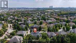 2 CORTLEIGH COURT | Richmond Hill Ontario | Slide Image Fifty