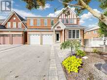 6 MALTA COURT | Richmond Hill Ontario | Slide Image Three