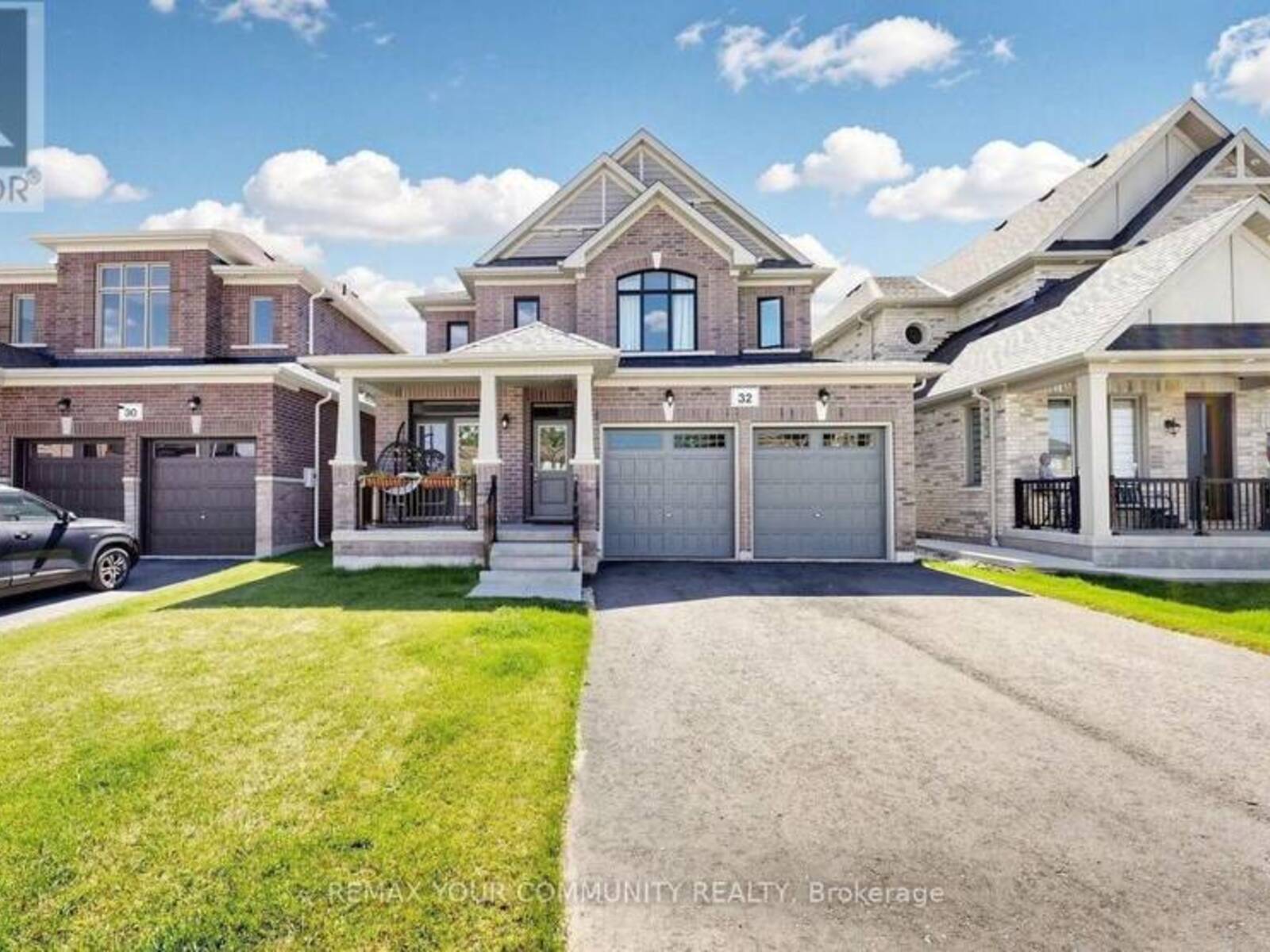 32 BAYCROFT BOULEVARD, Angus, Ontario L0M 1B5