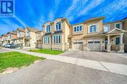 16 NESS DRIVE | Richmond Hill Ontario | Slide Image Two