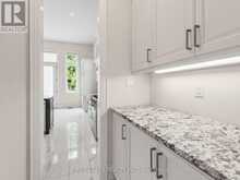 16 MACDONALD COURT | Richmond Hill Ontario | Slide Image Nine