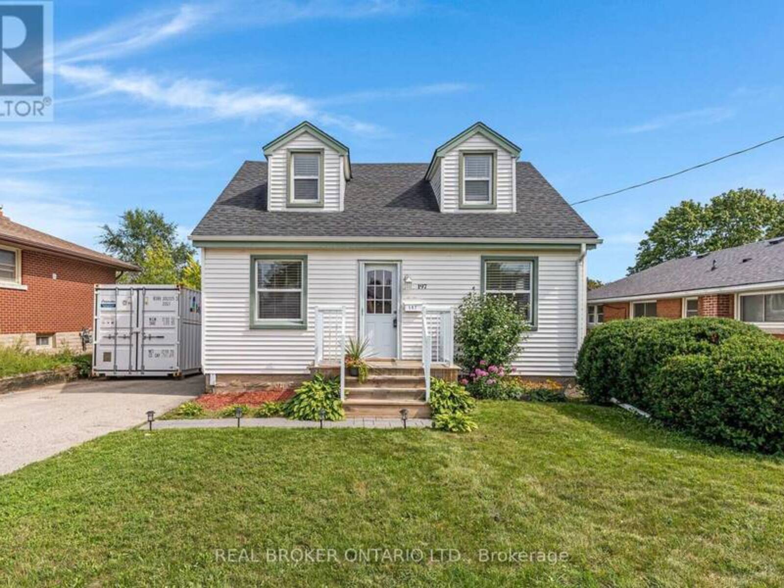 197 NINTH AVENUE, Kitchener, Ontario N2C 1S9