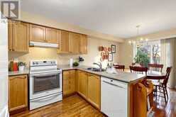 260 FLAGSTONE WAY | Newmarket Ontario | Slide Image Six