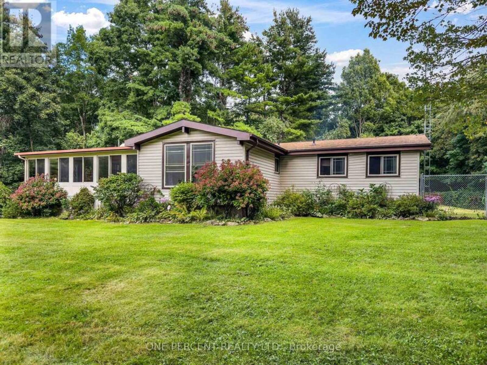 87 FITZSIMMONS ROAD, Lansdowne, Ontario K0E 1L0