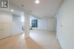 86 WILLOWBANK BOULEVARD | Toronto Ontario | Slide Image Nineteen