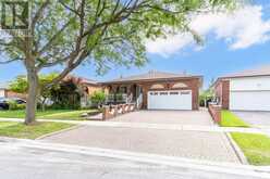 40 BEAMSVILLE DRIVE | Toronto Ontario | Slide Image Two