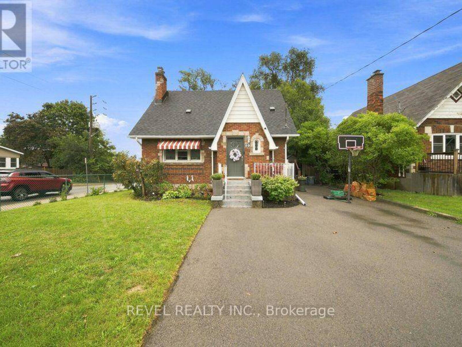 59 LYONS AVENUE, Brantford, Ontario N3R 4P8