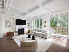 19 HOLLYHOCK COURT Toronto Ontario, M3B 0B4