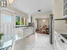 8 BOLDMERE CRESCENT | Toronto Ontario | Slide Image Twelve