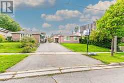 20 MAYHILL CRESCENT | Toronto Ontario | Slide Image Three