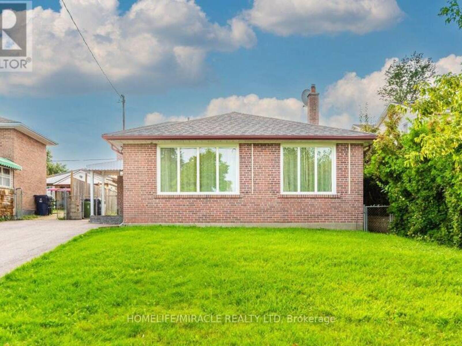 20 MAYHILL CRESCENT, Toronto, Ontario M1G 1K6