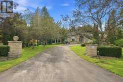 48 BUGGEY LANE | Ajax Ontario | Slide Image Two