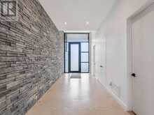 95 PENSTOCK COURT | Richmond Hill Ontario | Slide Image Three