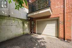 6B SCARBOROUGH ROAD | Toronto Ontario | Slide Image Fifty