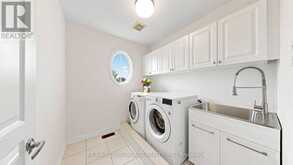 42 BOWKETT DRIVE | Richmond Hill Ontario | Slide Image Thirty-eight
