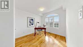 42 BOWKETT DRIVE | Richmond Hill Ontario | Slide Image Thirty
