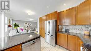 42 BOWKETT DRIVE | Richmond Hill Ontario | Slide Image Thirteen