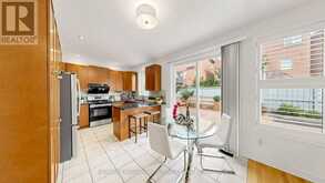 42 BOWKETT DRIVE | Richmond Hill Ontario | Slide Image Sixteen