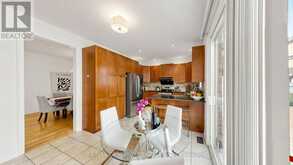 42 BOWKETT DRIVE | Richmond Hill Ontario | Slide Image Seventeen