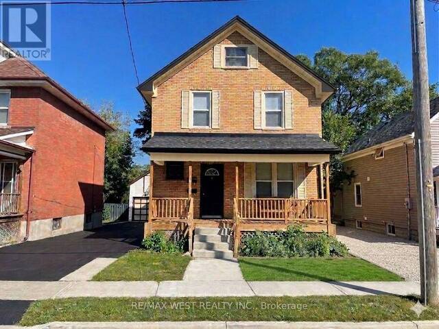 133 CLARKE STREET Oshawa Ontario, L1H 5G1 - Multi-family Home For Sale