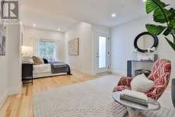 32 MOUNTALAN AVENUE | Toronto Ontario | Slide Image Eighteen