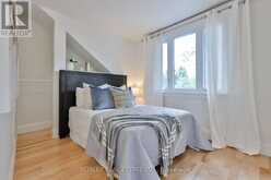 32 MOUNTALAN AVENUE | Toronto Ontario | Slide Image Thirty