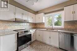 6 LIPPINCOTT COURT | Richmond Hill Ontario | Slide Image Ten