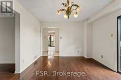 6 LIPPINCOTT COURT | Richmond Hill Ontario | Slide Image Nine