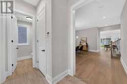 4 FURON STREET | Richmond Hill Ontario | Slide Image Eight