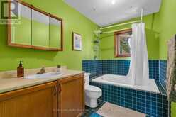 9 LITTLE LAKE DRIVE | Barrie Ontario | Slide Image Nine