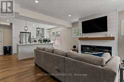 493 CROSBY AVENUE | Burlington Ontario | Slide Image Eight