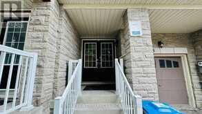 8 RABBIT RUN WAY | Brampton Ontario | Slide Image Three