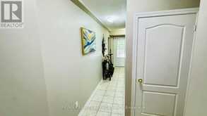 8 RABBIT RUN WAY | Brampton Ontario | Slide Image Five