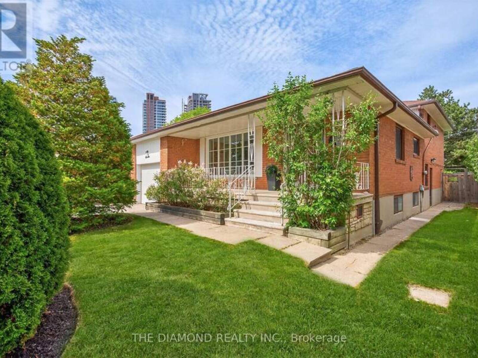 11 SWORDBILL DRIVE, Toronto, Ontario M9A 4V3