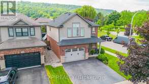 86 WILLOW LANE | Grimsby Ontario | Slide Image Forty-five