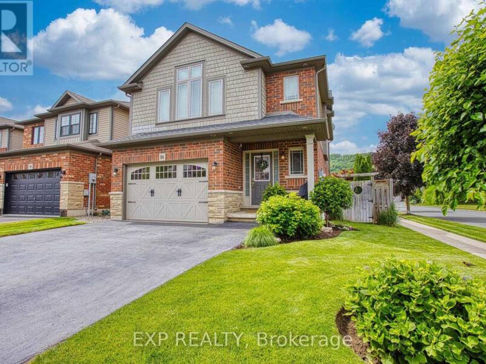 86 WILLOW LANE, Grimsby, Ontario L3M 5P7