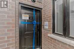 121 - 349 WHEAT BOOM DRIVE | Oakville Ontario | Slide Image Eight