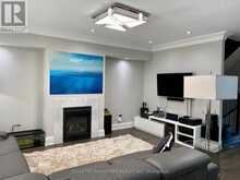 72 - 82 SOUTH PARK ROAD | Markham Ontario | Slide Image Ten