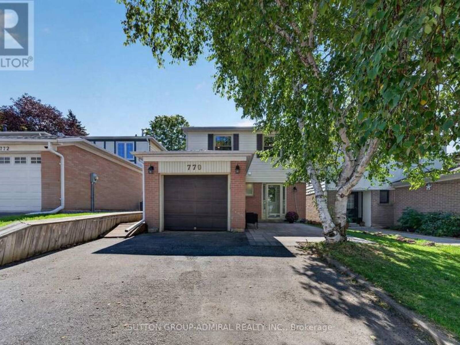 770 PAM CRESCENT, Newmarket, Ontario L3Y 5B6