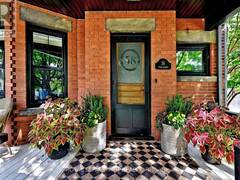 58 TYLER STREET Aurora Ontario, L4G 2N2