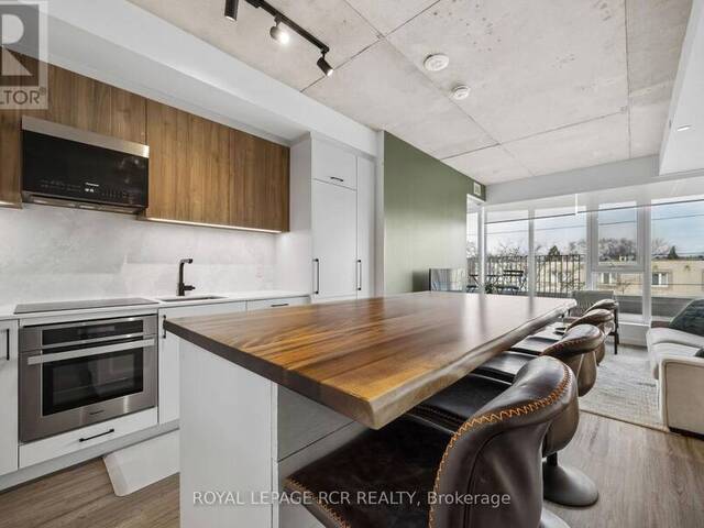 321 - 689 THE QUEENSWAY Toronto Ontario, M8Y 0C8 - 2 Bedrooms Condo For Sale