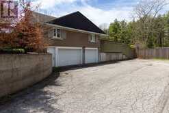 9317 NIAGARA RIVER PARKWAY | Niagara Falls Ontario | Slide Image Six