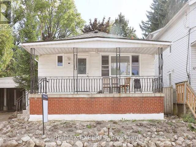 127 WHITNEY AVENUE Hamilton Ontario, L8S 2G6 - 5 Bedrooms Home For Sale
