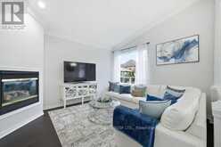 46 SNOWY MEADOW AVENUE | Richmond Hill Ontario | Slide Image Three