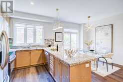 50 COLLIER CRESCENT | Markham Ontario | Slide Image Eighteen