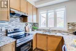 50 COLLIER CRESCENT | Markham Ontario | Slide Image Twenty
